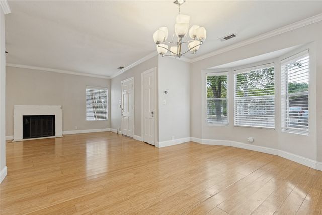 8714 Forest Hills Boulevard, Dallas, TX 75218