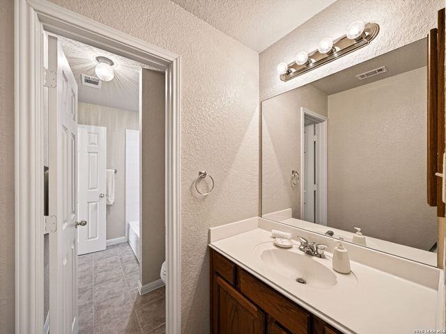 50 Vienna, San Antonio, TX 78258