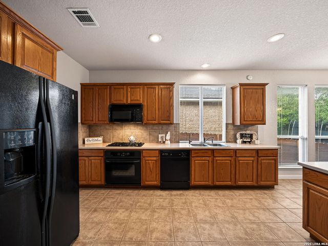 50 Vienna, San Antonio, TX 78258