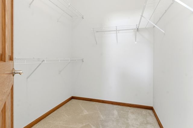 1967 Holloway Court, Aurora, IL 60502