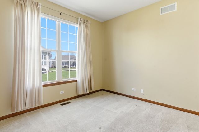 1967 Holloway Court, Aurora, IL 60502