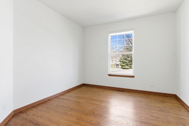 1967 Holloway Court, Aurora, IL 60502