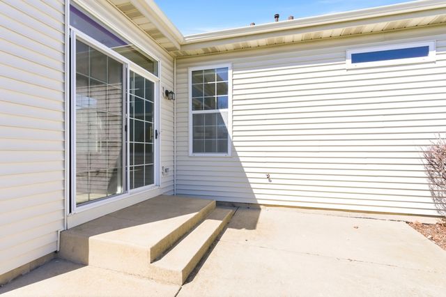 1967 Holloway Court, Aurora, IL 60502