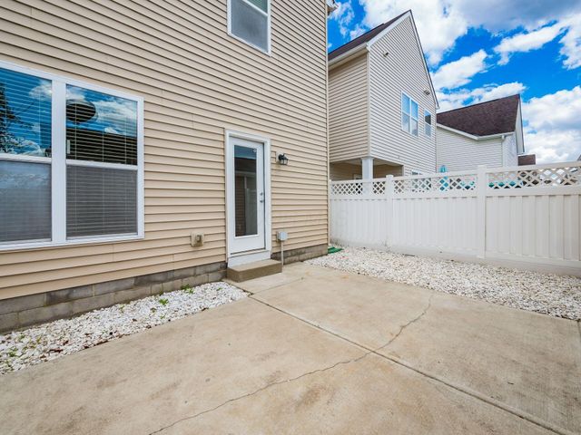7851 Ashenden Drive, Blacklick, OH 43004