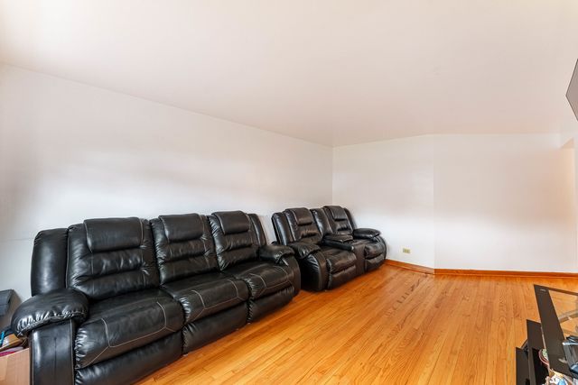 2834 Highland Avenue, Berwyn, IL 60402