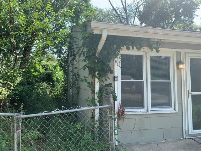 7719 E 51st Street, Kansas City, MO 64129