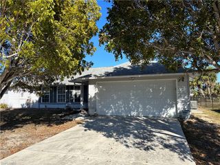 1213 SW 8th PL, Cape Coral, FL 33991