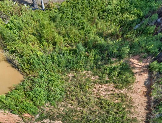 2225 Kings Forest SE Drive, Conyers, GA 30013