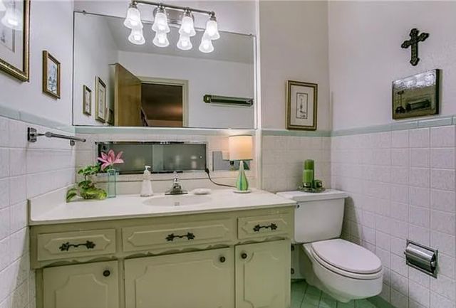 3431 Kiesthill Drive, Dallas, TX 75233