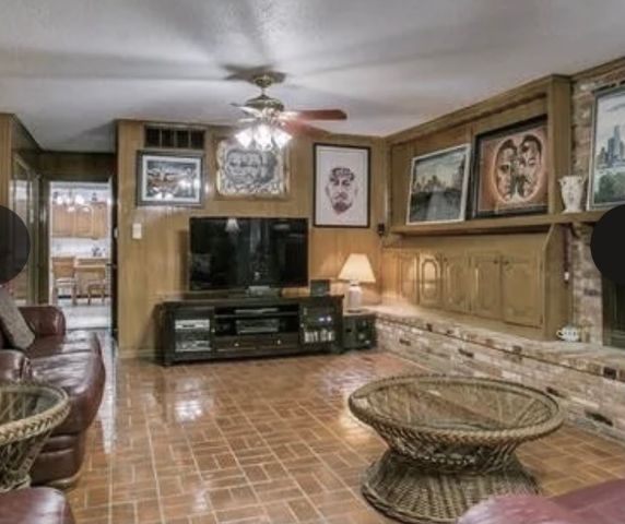 3431 Kiesthill Drive, Dallas, TX 75233