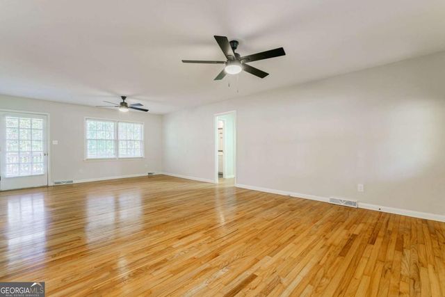 8100 Hog Mountain Road, Statham, GA 30666