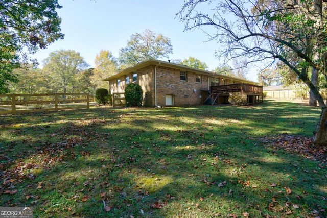 8100 Hog Mountain Road, Statham, GA 30666