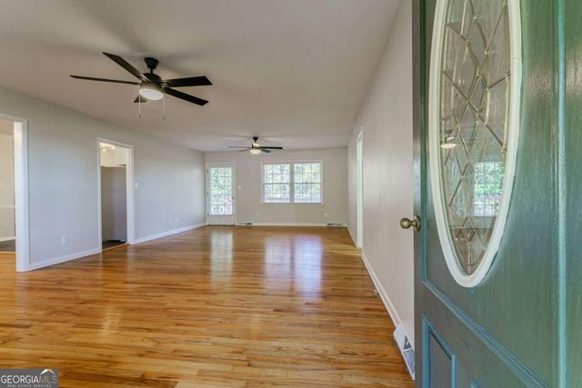 8100 Hog Mountain Road, Statham, GA 30666