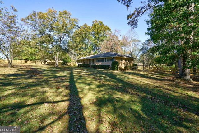 8100 Hog Mountain Road, Statham, GA 30666