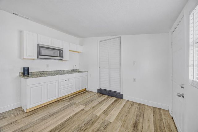 5114 N MACDILL AVENUE, Tampa, FL 33614