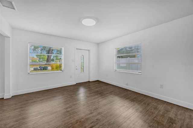 5114 N MACDILL AVENUE, Tampa, FL 33614