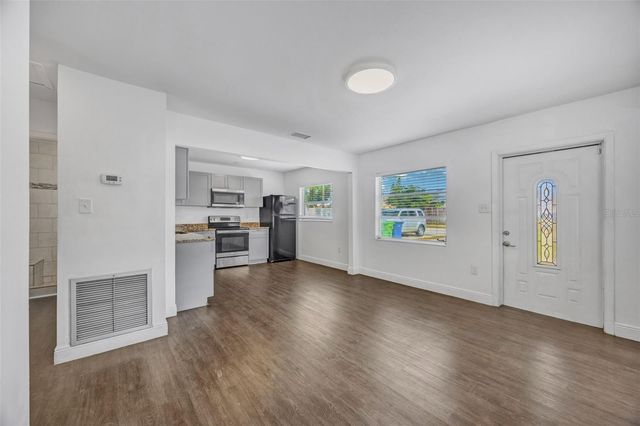 5114 N MACDILL AVENUE, Tampa, FL 33614