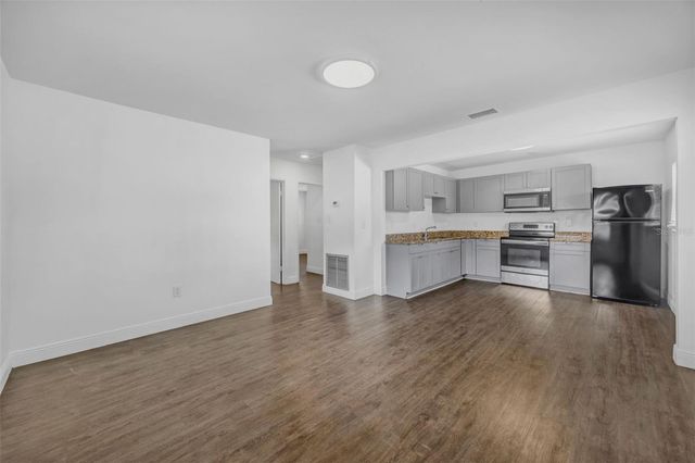 5114 N MACDILL AVENUE, Tampa, FL 33614