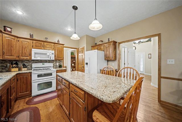 4343 Cobblestone Drive, Akron, OH 44321