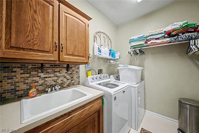 4343 Cobblestone Drive, Akron, OH 44321