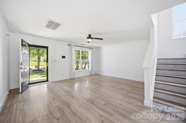 8502 Appledale Drive, Charlotte, NC 28262