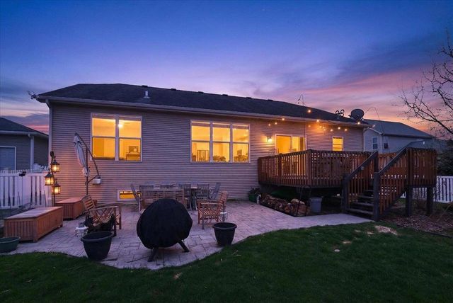 2674 Sweet Sparrow Place, Sun Prairie, WI 53590
