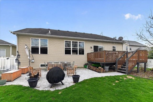 2674 Sweet Sparrow Place, Sun Prairie, WI 53590