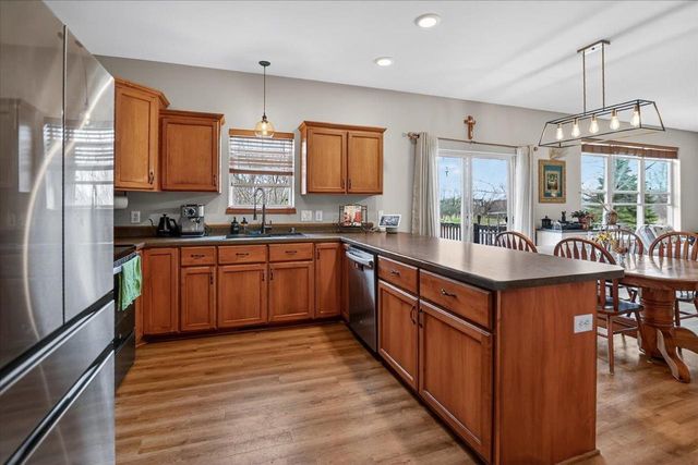 2674 Sweet Sparrow Place, Sun Prairie, WI 53590