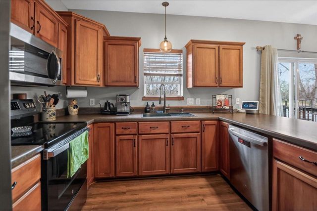 2674 Sweet Sparrow Place, Sun Prairie, WI 53590