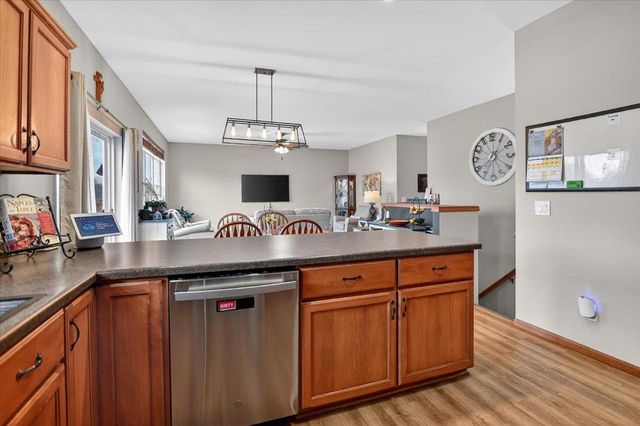 2674 Sweet Sparrow Place, Sun Prairie, WI 53590