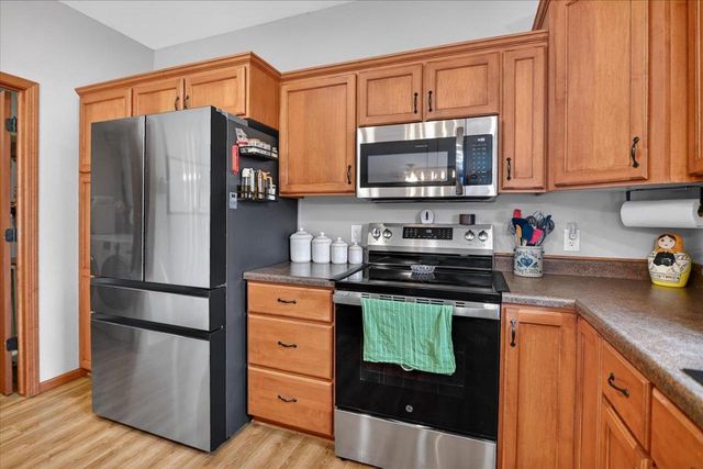 2674 Sweet Sparrow Place, Sun Prairie, WI 53590