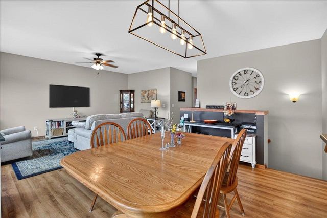 2674 Sweet Sparrow Place, Sun Prairie, WI 53590