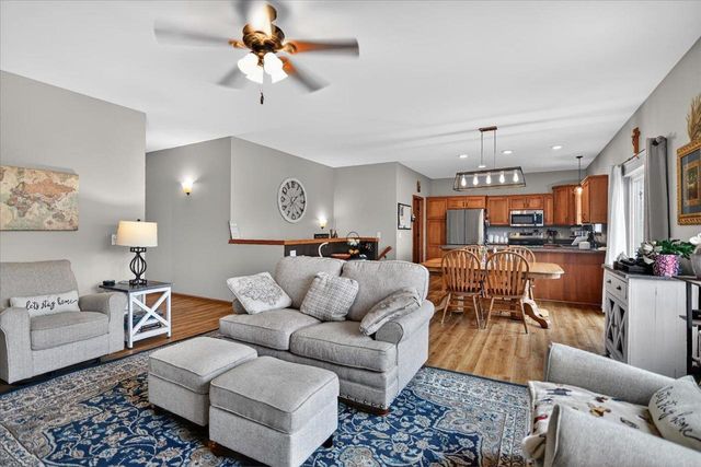 2674 Sweet Sparrow Place, Sun Prairie, WI 53590