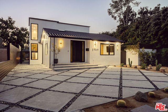 2749 Tilden Avenue, Los Angeles, CA 90064