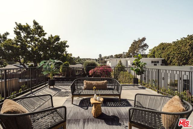 2749 Tilden Avenue, Los Angeles, CA 90064