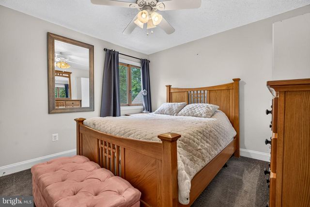 13 DORSET DR, Marlton, NJ 08053
