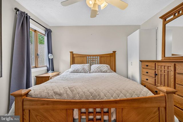 13 DORSET DR, Marlton, NJ 08053