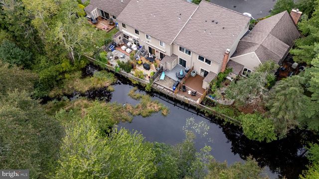 13 DORSET DR, Marlton, NJ 08053