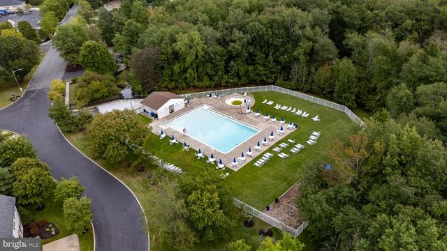 13 DORSET DR, Marlton, NJ 08053