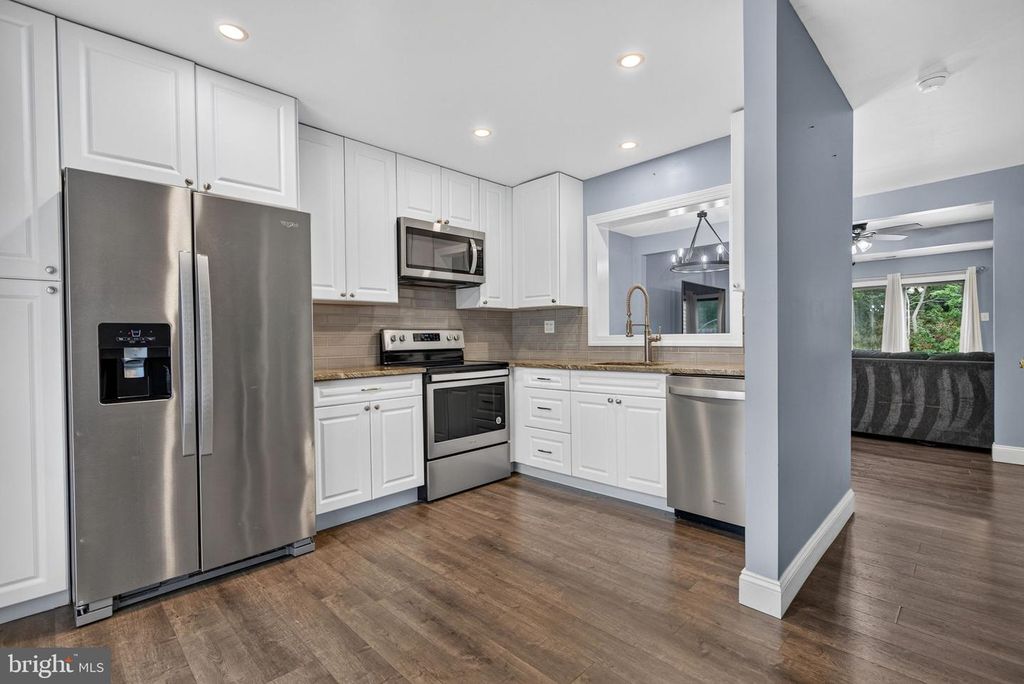 13 DORSET DR, MARLTON, NJ 08053 — photo 4