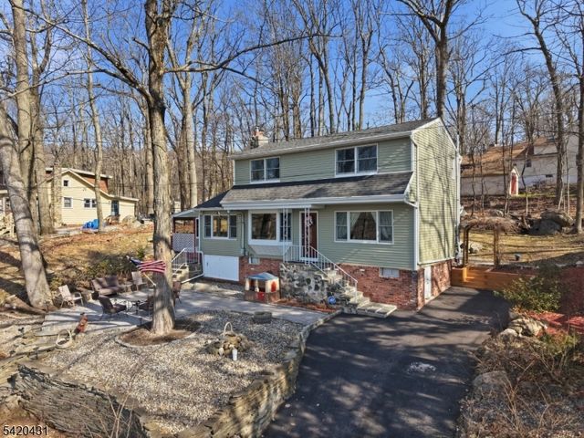 51 Lakeside Dr, Vernon Twp., NJ 07422