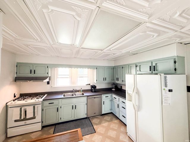 410 Howard Street, Shelbyville, IN 46176