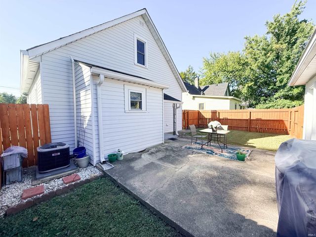 410 Howard Street, Shelbyville, IN 46176