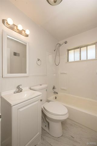 7836 Tuxedo Court, St Louis, MO 63135