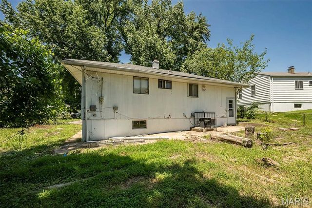 7836 Tuxedo Court, St Louis, MO 63135