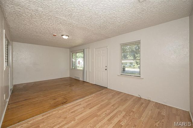 7836 Tuxedo Court, St Louis, MO 63135