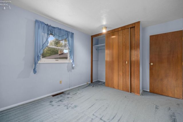 5638 Mills Creek, North Ridgeville, OH 44039