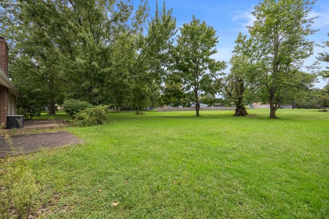 5638 Mills Creek, North Ridgeville, OH 44039