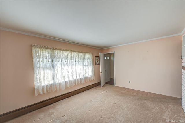 471 Division Avenue, Hicksville, NY 11801