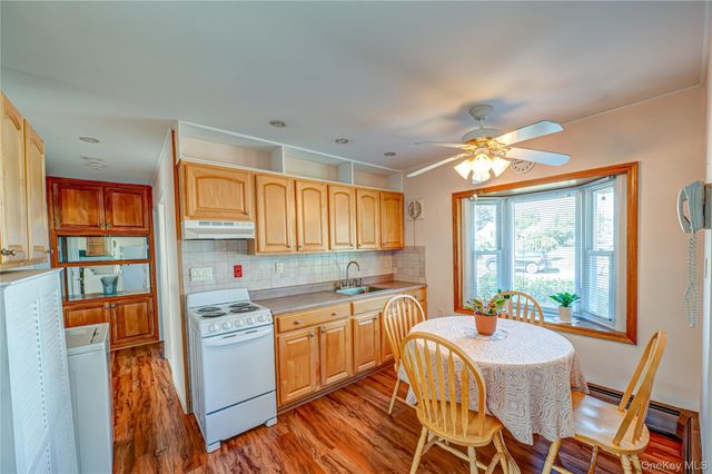 471 Division Avenue, Hicksville, NY 11801